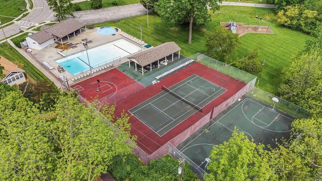 72 Yorkshire Road, Delaware, OH 43015