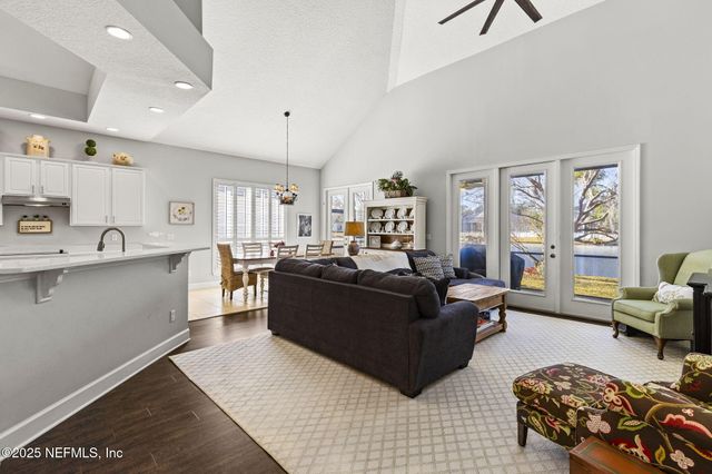 1924 MOORINGS Circle, Middleburg, FL 32068