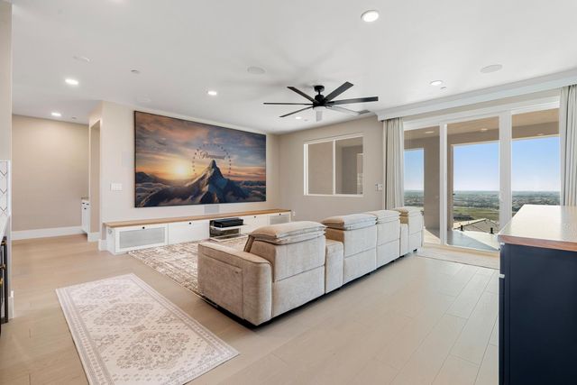 4621 Dehone Cir, Folsom, CA 95630