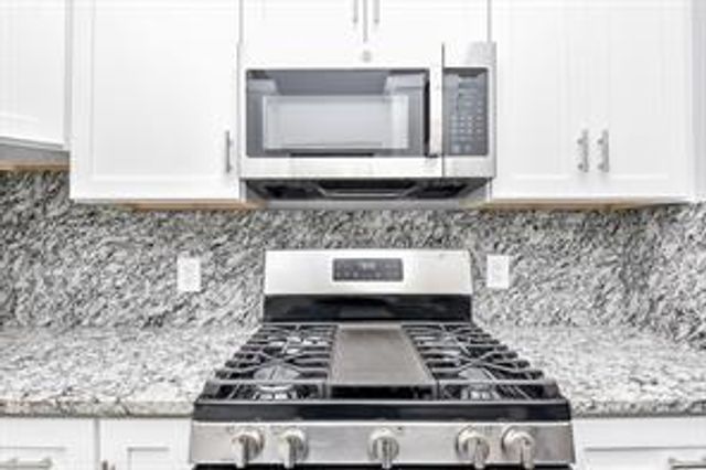 8930 Easthaven Boulevard, Houston, TX 77075