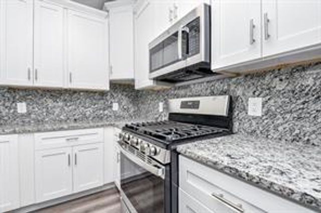 8930 Easthaven Boulevard, Houston, TX 77075