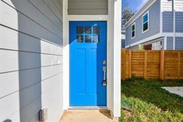 8930 Easthaven Boulevard, Houston, TX 77075