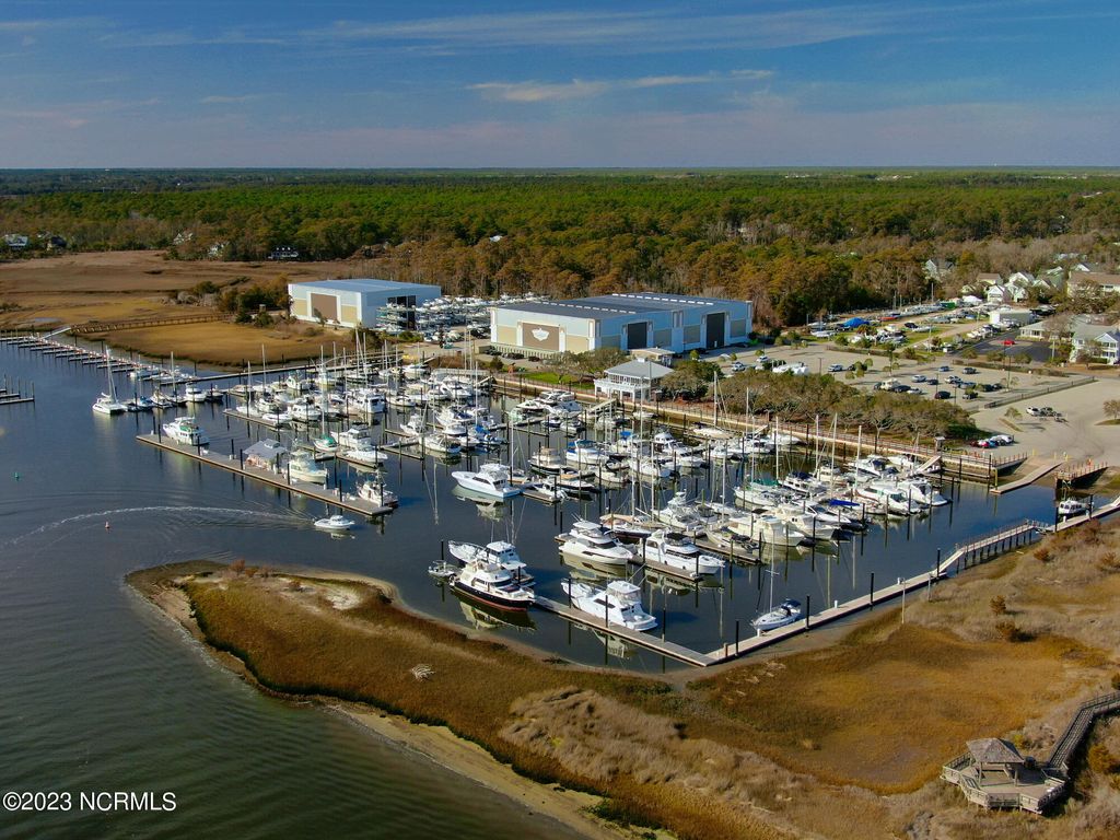 Image 18 of property listing at 1676 N Howe Street, Saint James, NC 28461