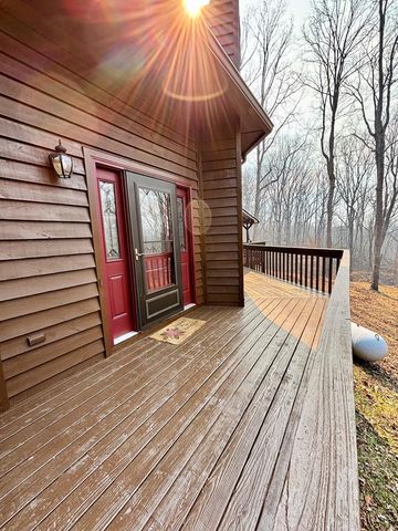 163 Beauregards Knob, Ellijay, GA 30536