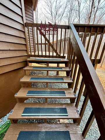 163 Beauregards Knob, Ellijay, GA 30536