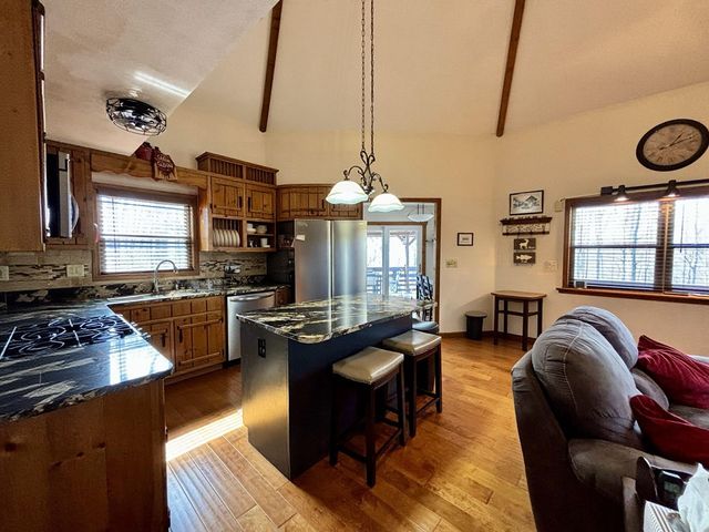 163 Beauregards Knob, Ellijay, GA 30536