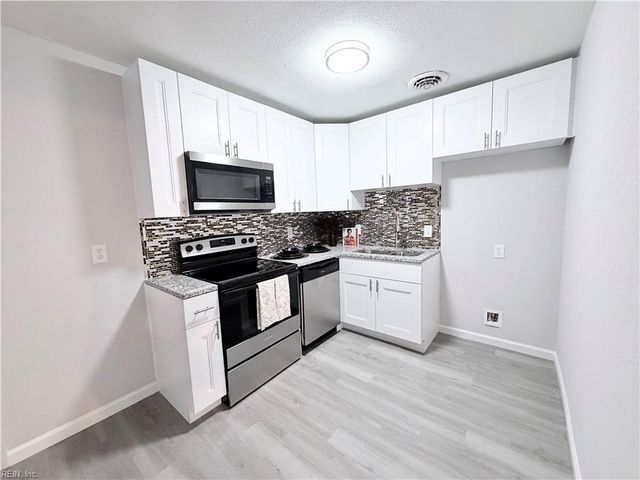 2420 Juniper ST, Norfolk, VA 23513