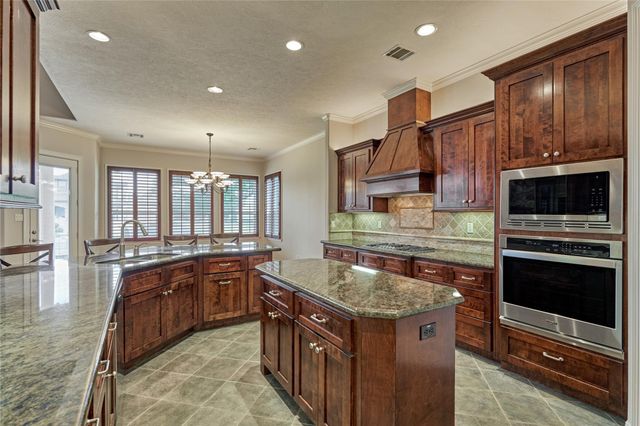 12336 Oak Bend Circle, Conroe, TX 77304