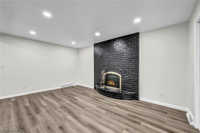 9497 Idlewood Drive, Brooklyn, OH 44144