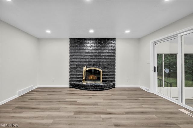9497 Idlewood Drive, Brooklyn, OH 44144