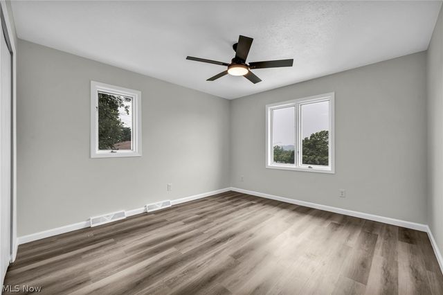 9497 Idlewood Drive, Brooklyn, OH 44144