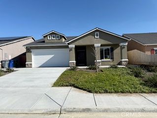 929 Grangeville Avenue, Avenal, CA 93204