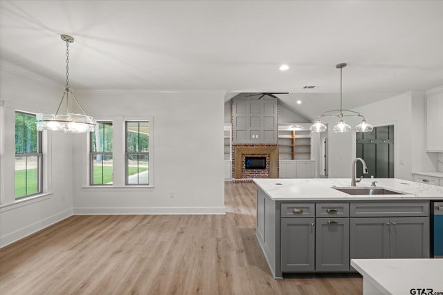 404 Private Road 5808, Grand Saline, TX 75140