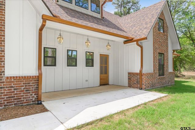 404 Private Road 5808, Grand Saline, TX 75140