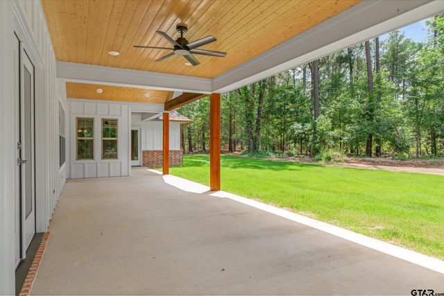 404 Private Road 5808, Grand Saline, TX 75140