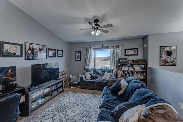 317 BEAR TOOTH DR, Box Elder, SD 57719