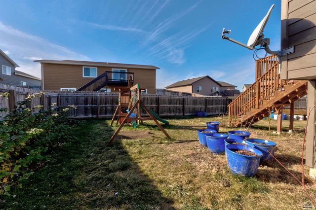 317 BEAR TOOTH DR, Box Elder, SD 57719