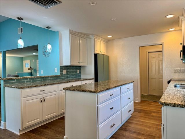 4124 PINAR DRIVE, Bradenton, FL 34210