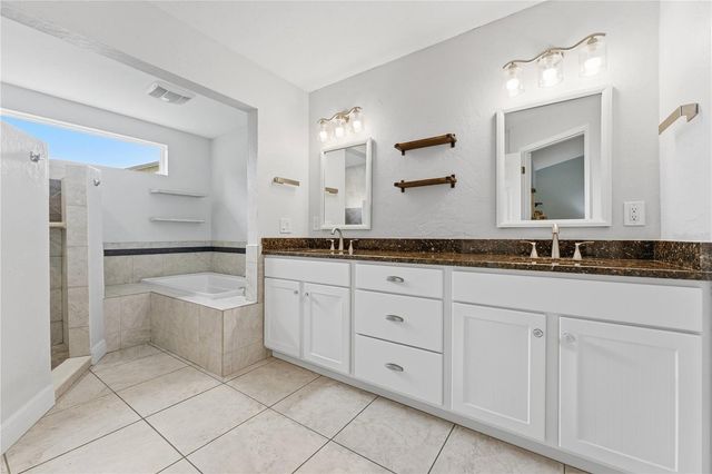 4124 PINAR DRIVE, Bradenton, FL 34210