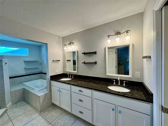 4124 PINAR DRIVE, Bradenton, FL 34210