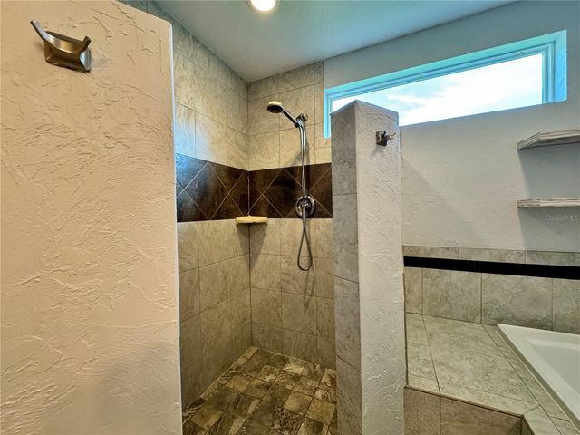 4124 PINAR DRIVE, Bradenton, FL 34210