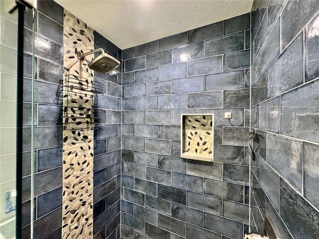 4124 PINAR DRIVE, Bradenton, FL 34210