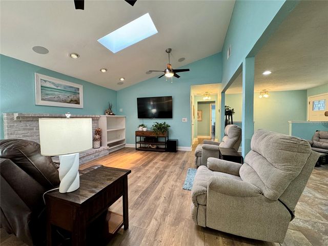 4124 PINAR DRIVE, Bradenton, FL 34210