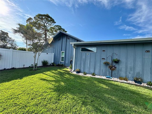 4124 PINAR DRIVE, Bradenton, FL 34210