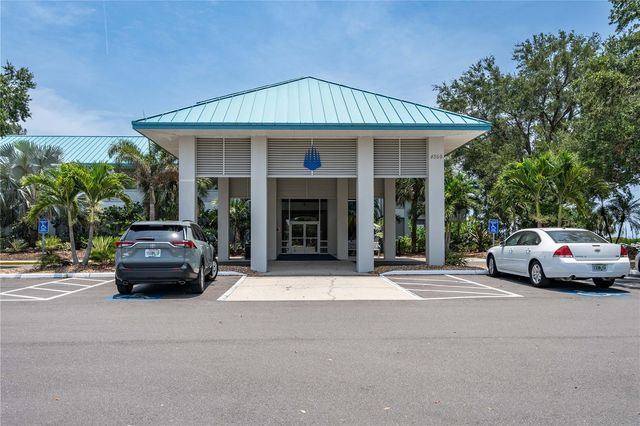 4124 PINAR DRIVE, Bradenton, FL 34210