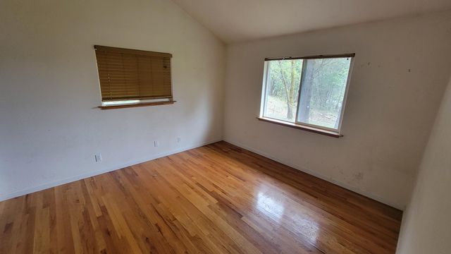 3080 Board Shanty Road, Grants Pass, OR 97527
