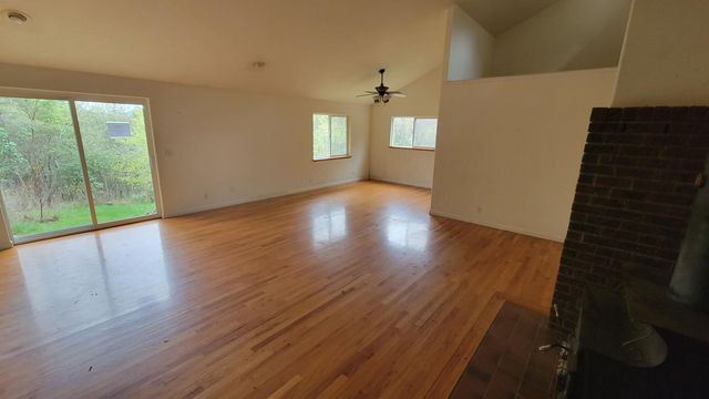 3080 Board Shanty Road, Grants Pass, OR 97527