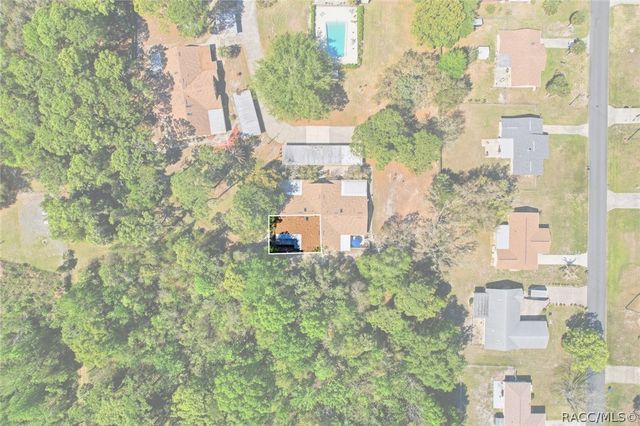 8326 W Earl Loop, Homosassa, FL 34446