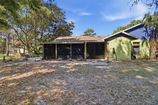 8326 W Earl Loop, Homosassa, FL 34446