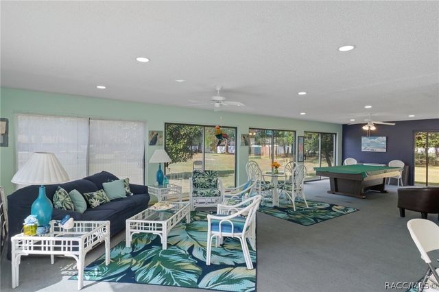 8326 W Earl Loop, Homosassa, FL 34446