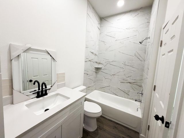 138 Blushing DR, Cedar Creek, TX 78612