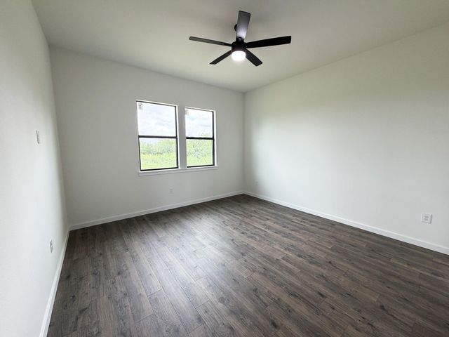 138 Blushing DR, Cedar Creek, TX 78612