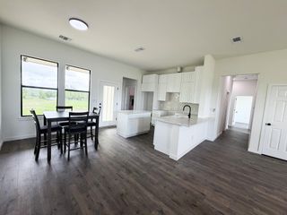 138 Blushing DR, Cedar Creek, TX 78612