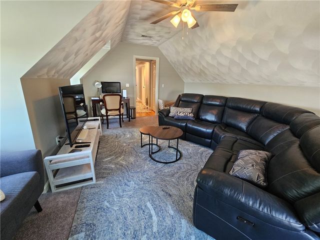 190 Arnolds Neck Drive, Warwick, RI 02886