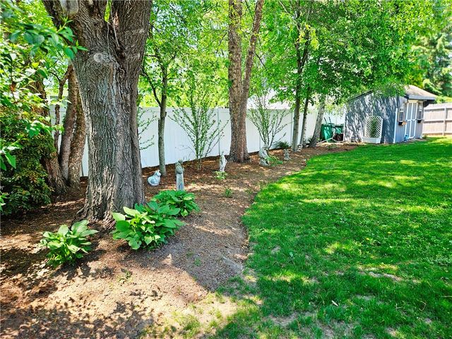 190 Arnolds Neck Drive, Warwick, RI 02886