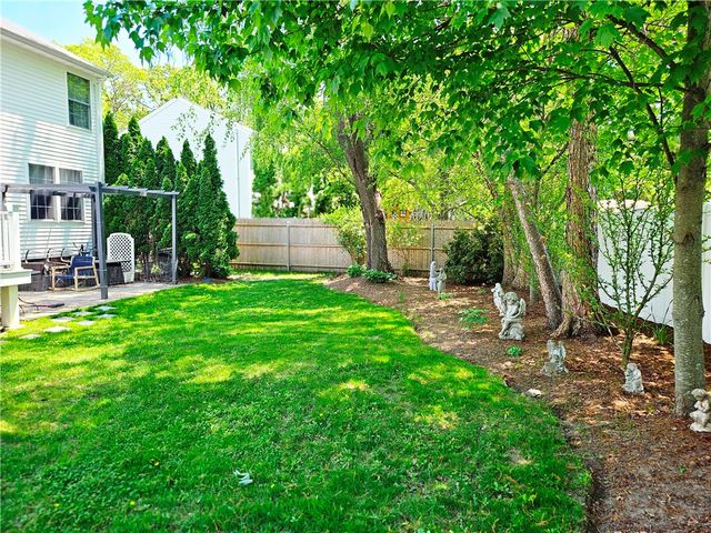 190 Arnolds Neck Drive, Warwick, RI 02886