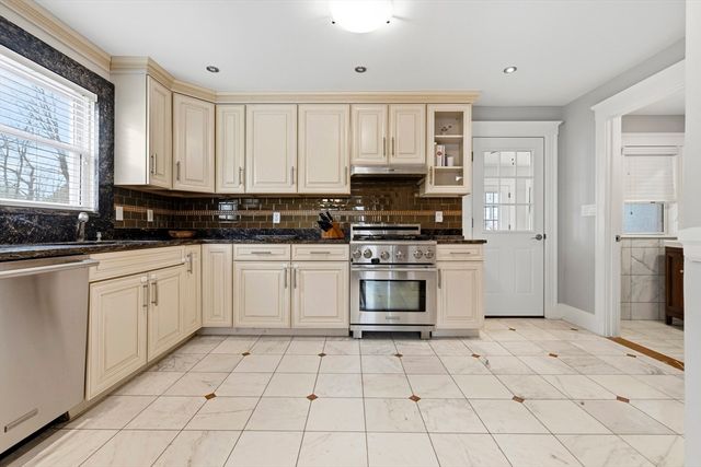 122 Elmer Rd, Boston, MA 02124