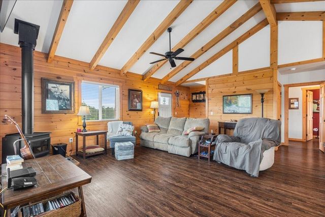 111 County Rd 805, Etowah, TN 37331