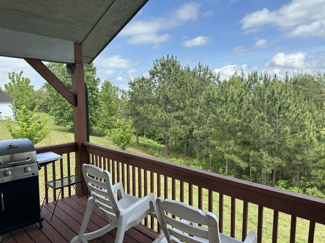 111 County Rd 805, Etowah, TN 37331