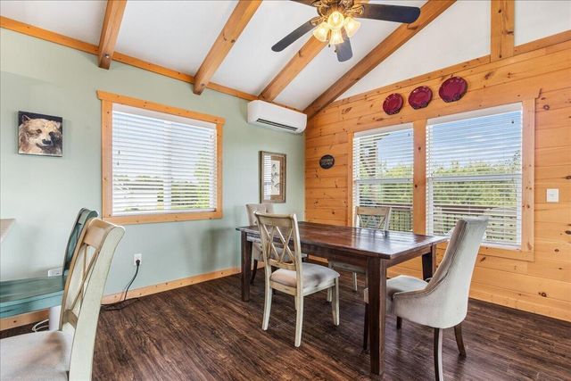 111 County Rd 805, Etowah, TN 37331