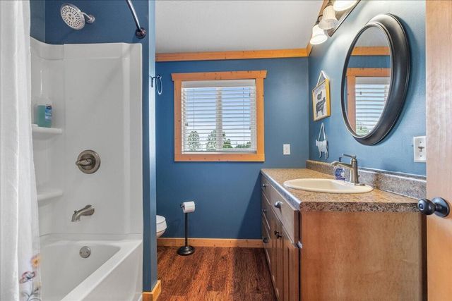 111 County Rd 805, Etowah, TN 37331