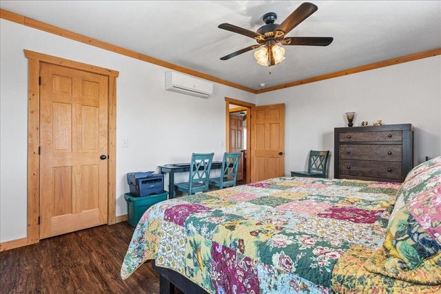 111 County Rd 805, Etowah, TN 37331