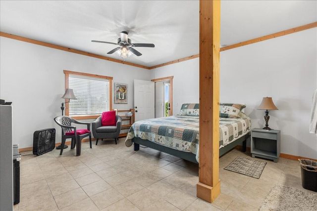 111 County Rd 805, Etowah, TN 37331