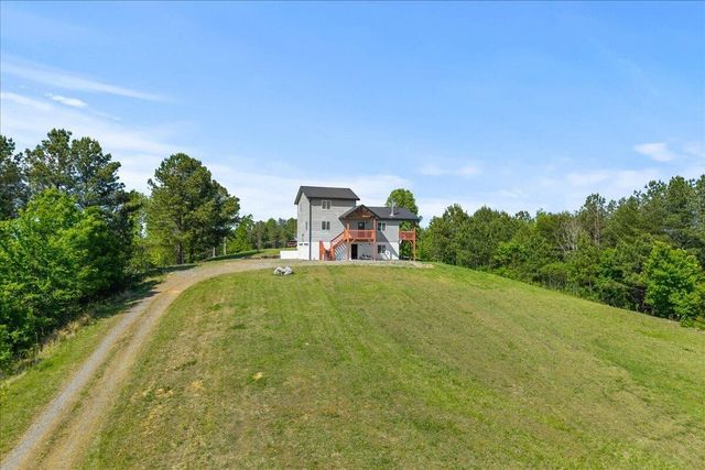 111 County Rd 805, Etowah, TN 37331