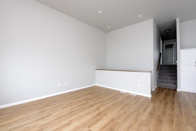 2387 Eagle Valley Drive S, Fargo, ND 58104