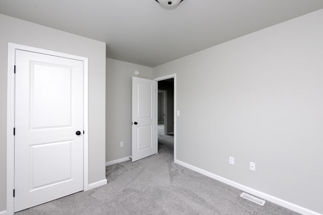 2387 Eagle Valley Drive S, Fargo, ND 58104